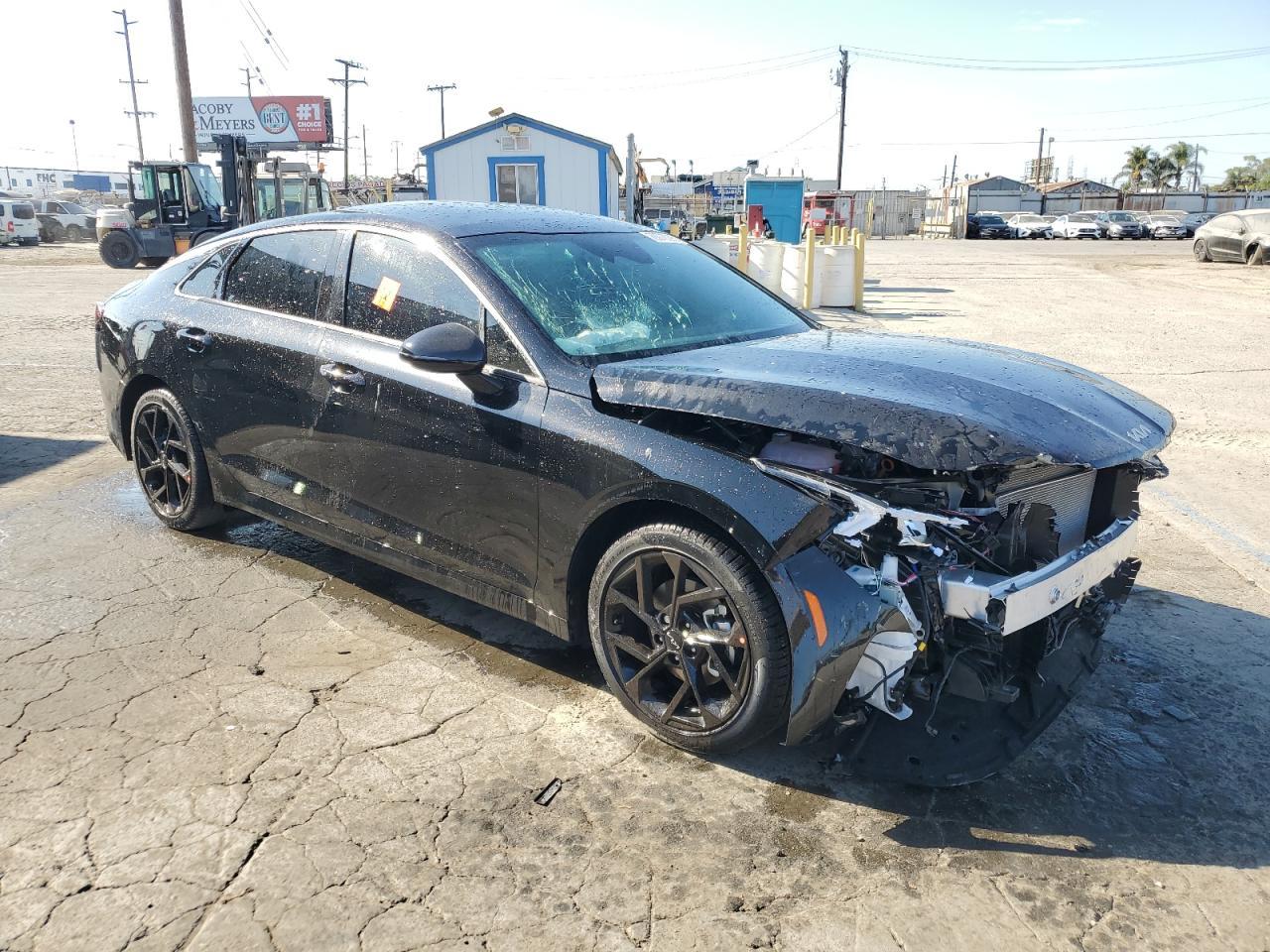 2026 Kia K5 - Фото 4