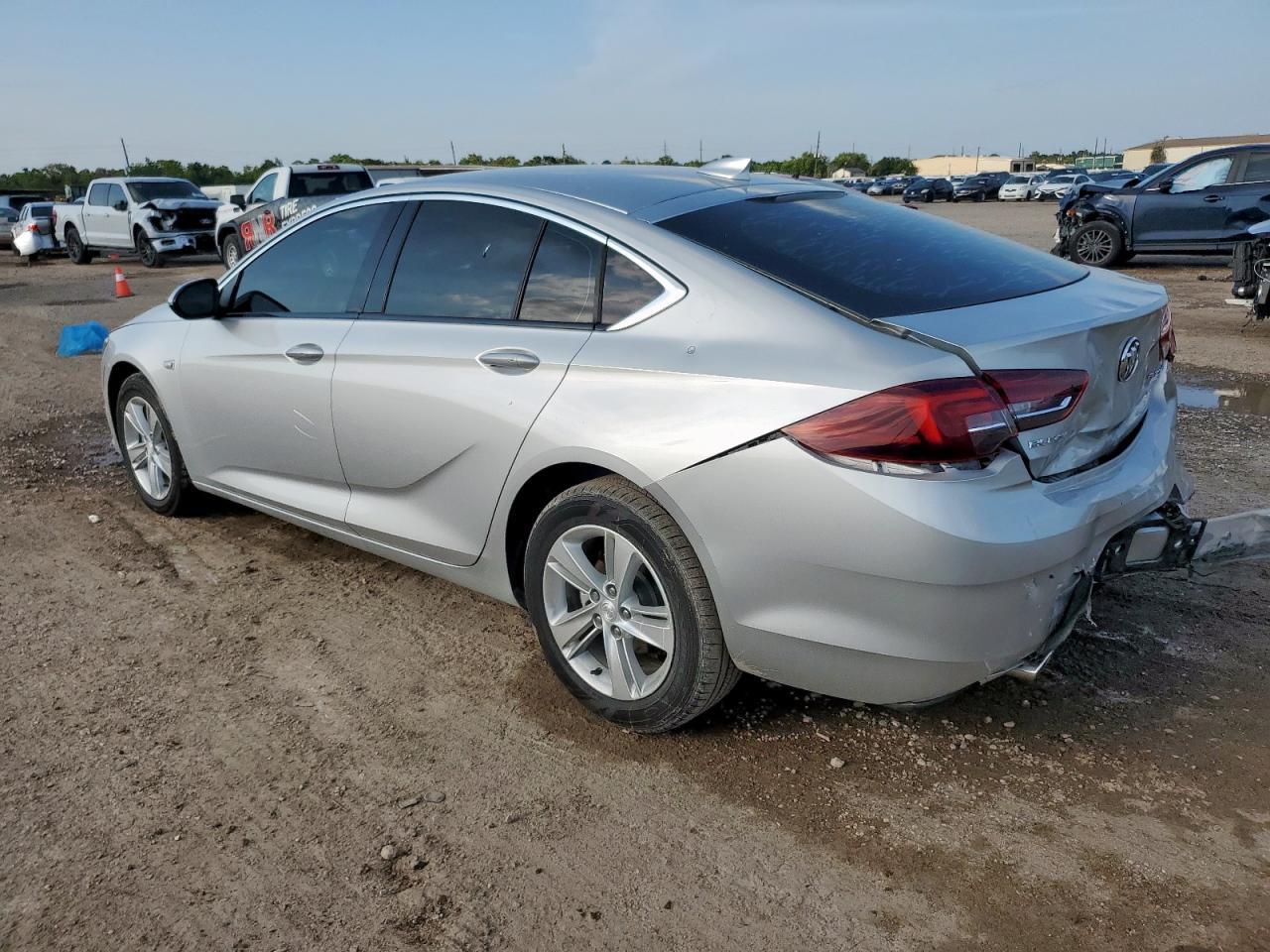 2018 Buick Regal Preferred - Фото 2