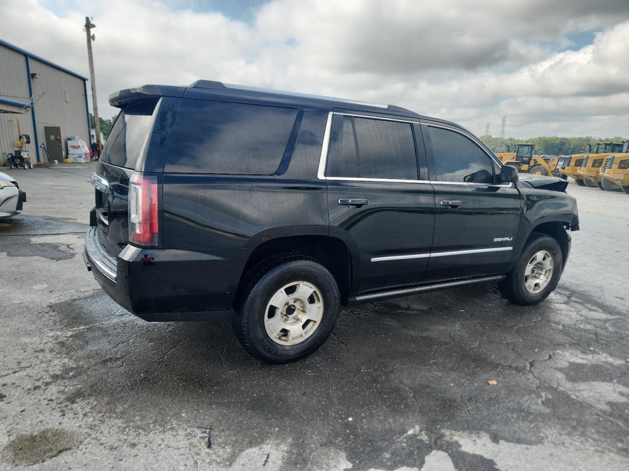 2015 GMC Yukon Denali - Фото 3