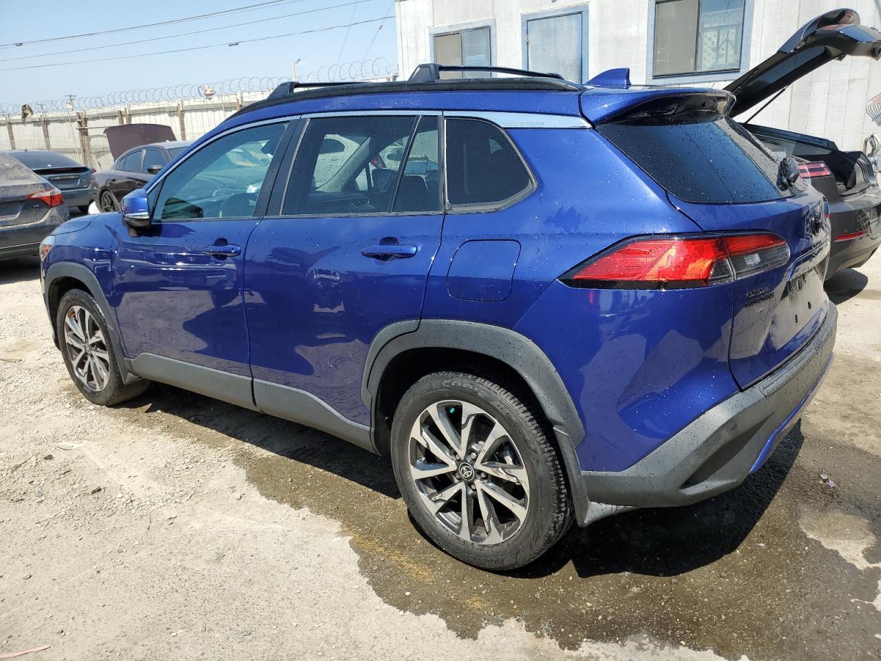2022 Toyota Corolla Cross Xle - Фото 2