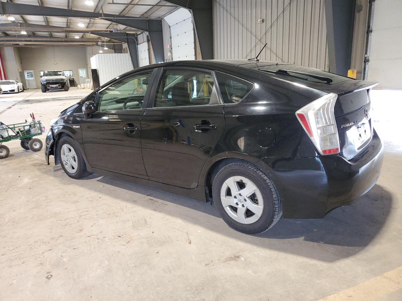 2010 Toyota Prius - Image 2