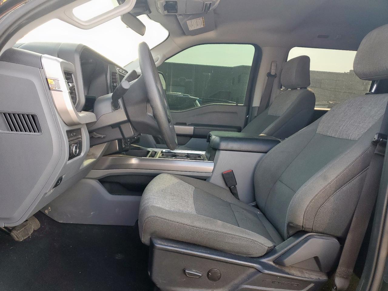 2024 Ford F250 Super Duty - Фото 7