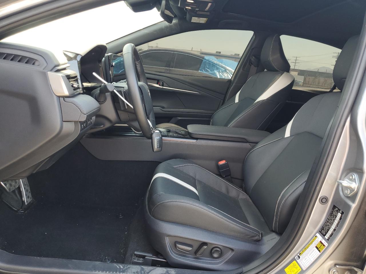 2025 Toyota Camry Xse - Фото 7