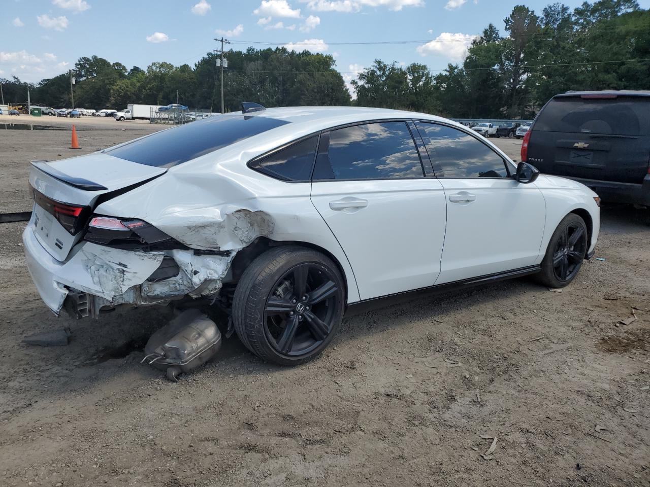 2024 Honda Accord Hybrid Sport-L - Image 3