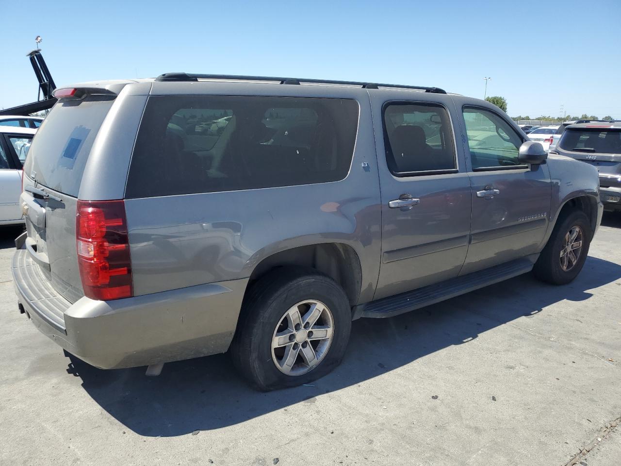 2007 Chevrolet Suburban K1500 - Фото 3