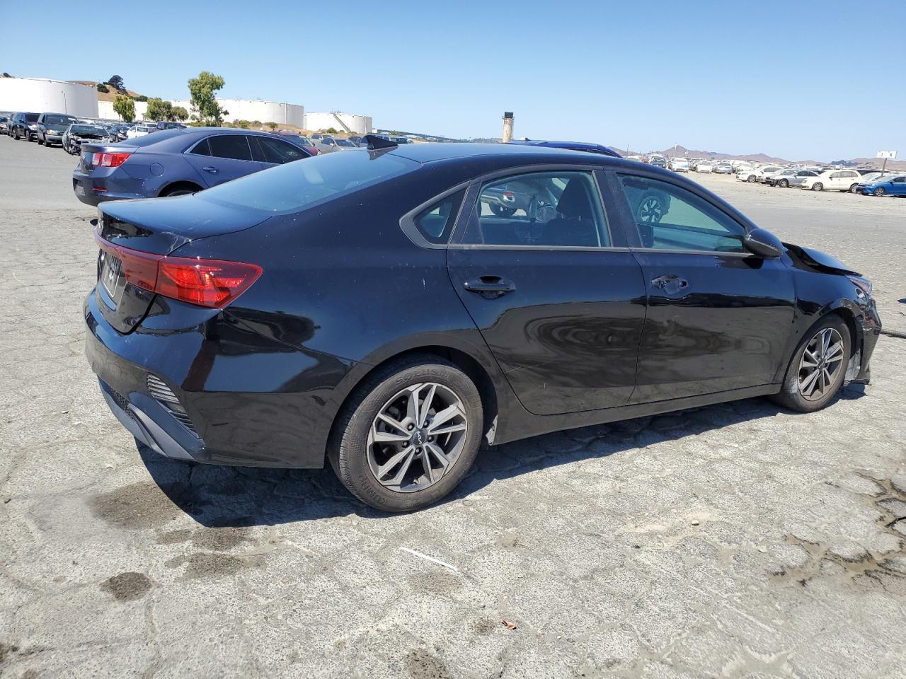 2023 Kia Forte Lx - Фото 3