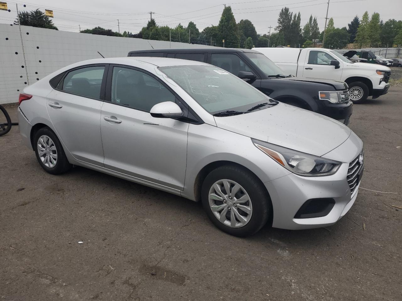 2021 Hyundai Accent Se - Фото 4