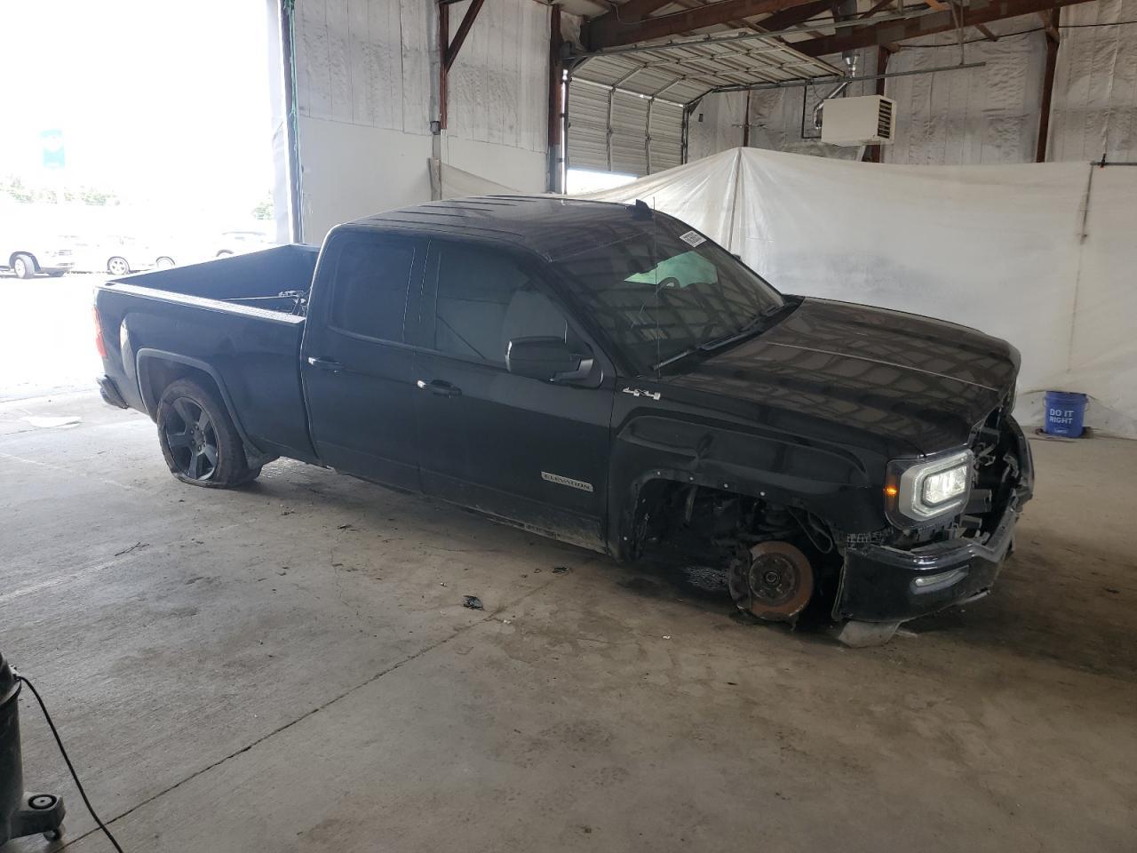 2017 GMC Sierra K1500 - Image 4