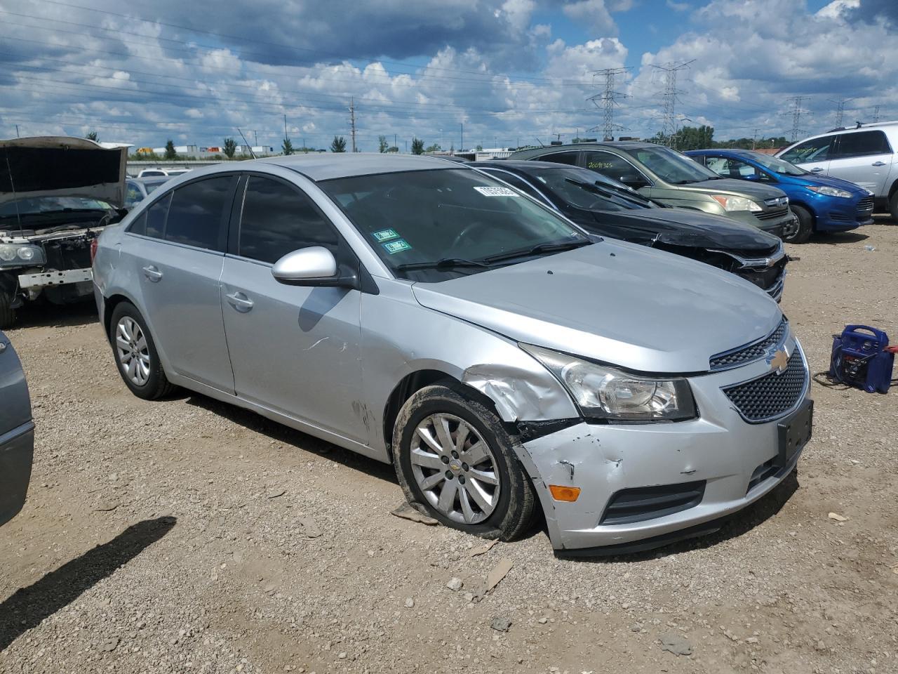 2011 Chevrolet Cruze Ls - Фото 4