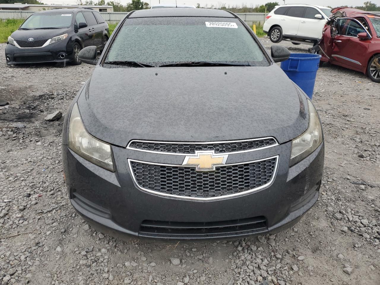 2013 Chevrolet Cruze Ls - Image 5