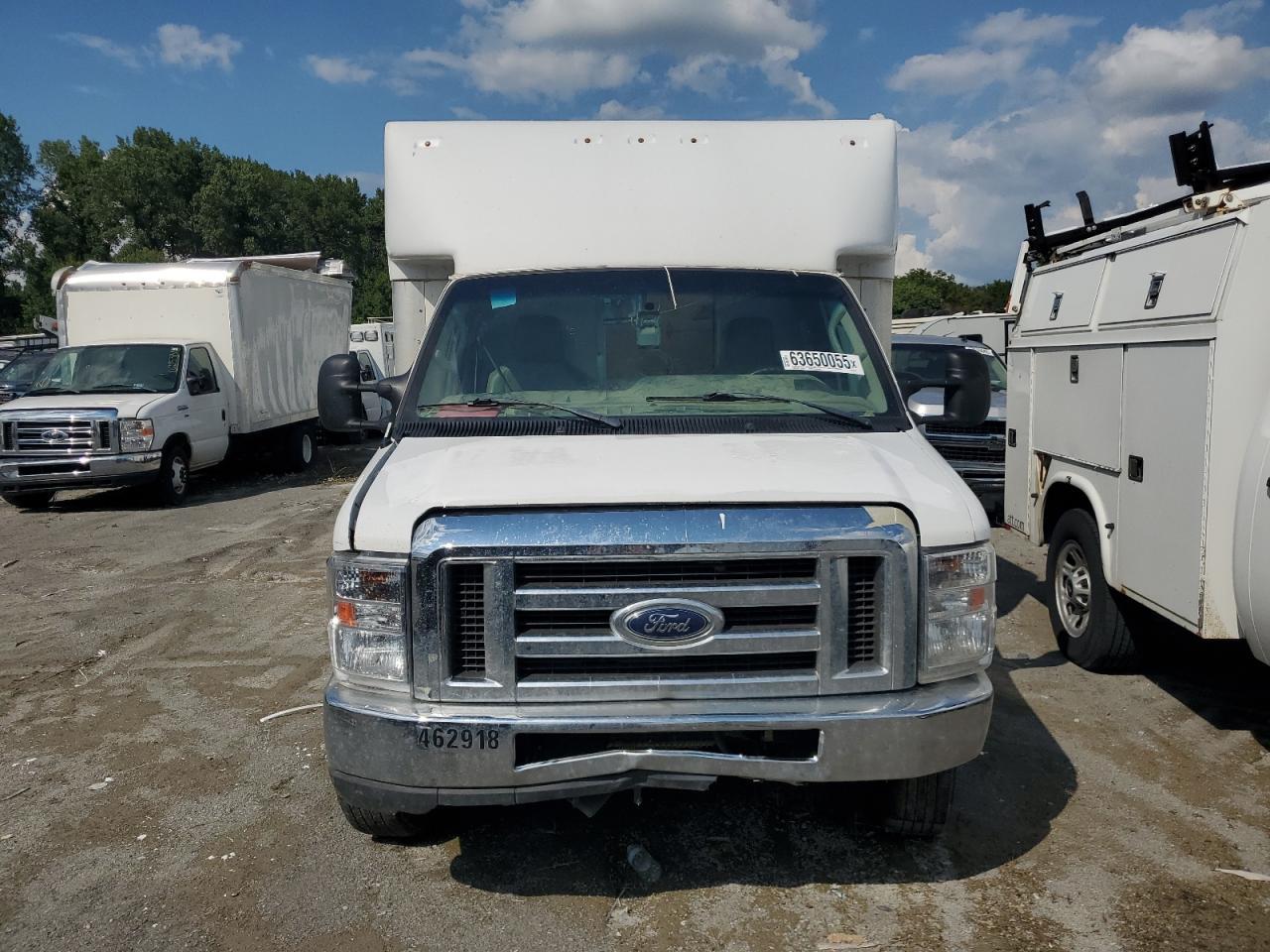 2022 Ford Econoline E350 Super Duty Cutaway Van - Фото 5