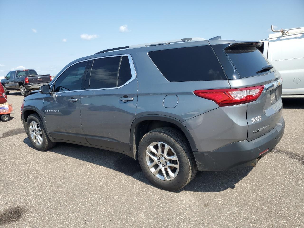 2018 Chevrolet Traverse Lt - Фото 2