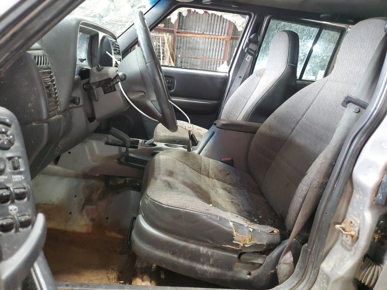 2000 Jeep Cherokee Sport - Фото 7