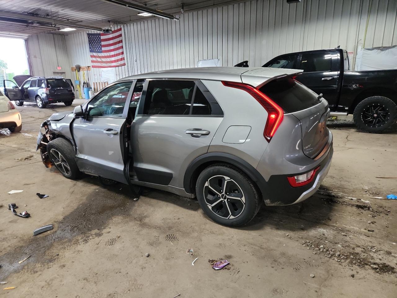 2023 Kia Niro Lx - Фото 2