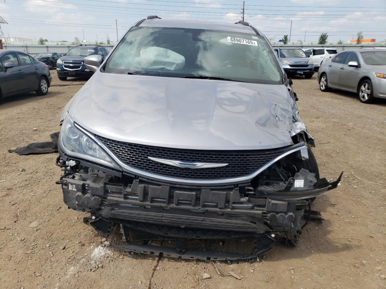 2018 Chrysler Pacifica Touring L - Фото 5