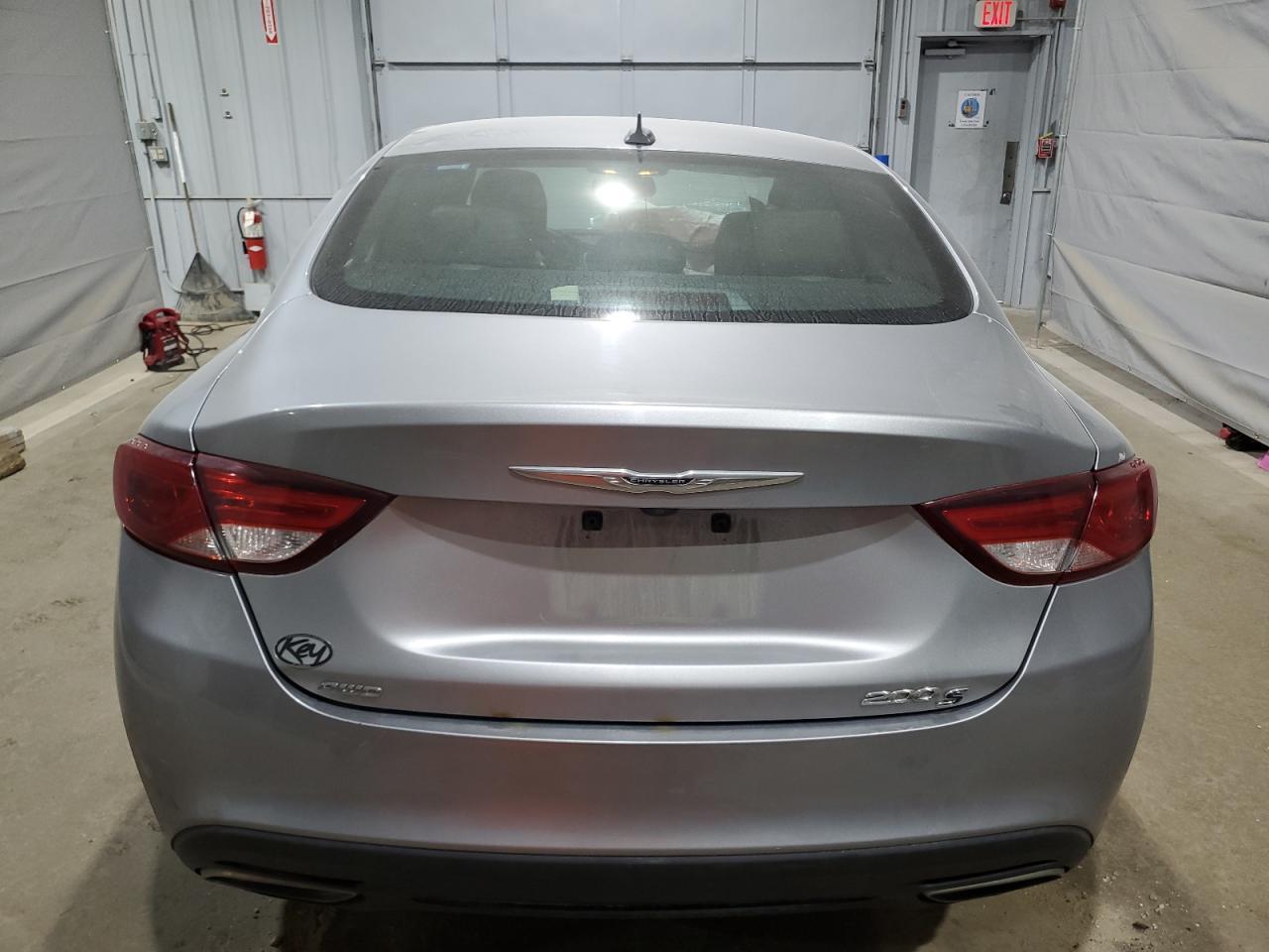 2015 Chrysler 200 S - Image 6