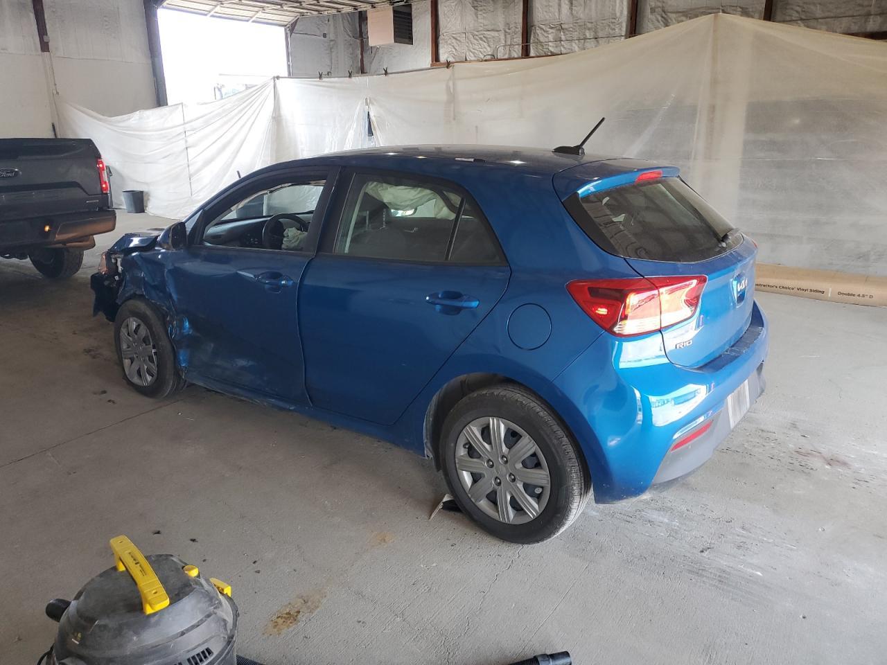 2023 Kia Rio S - Фото 2
