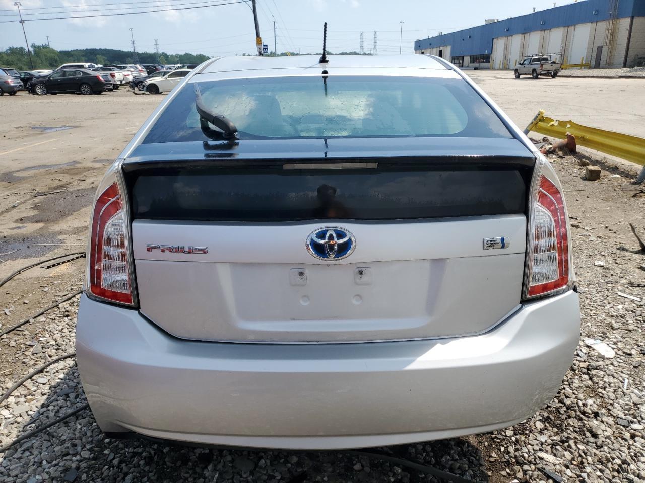 2012 Toyota Prius - Фото 6