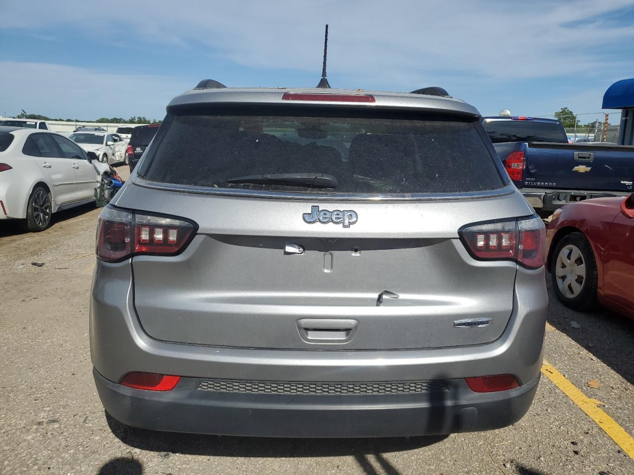 2018 Jeep Compass Latitude - Фото 6