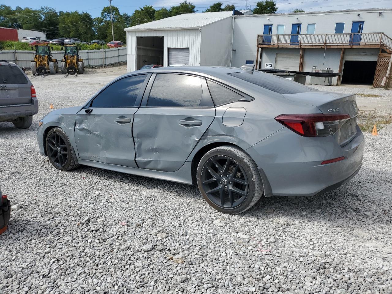 2025 Honda Civic Sport - Фото 2