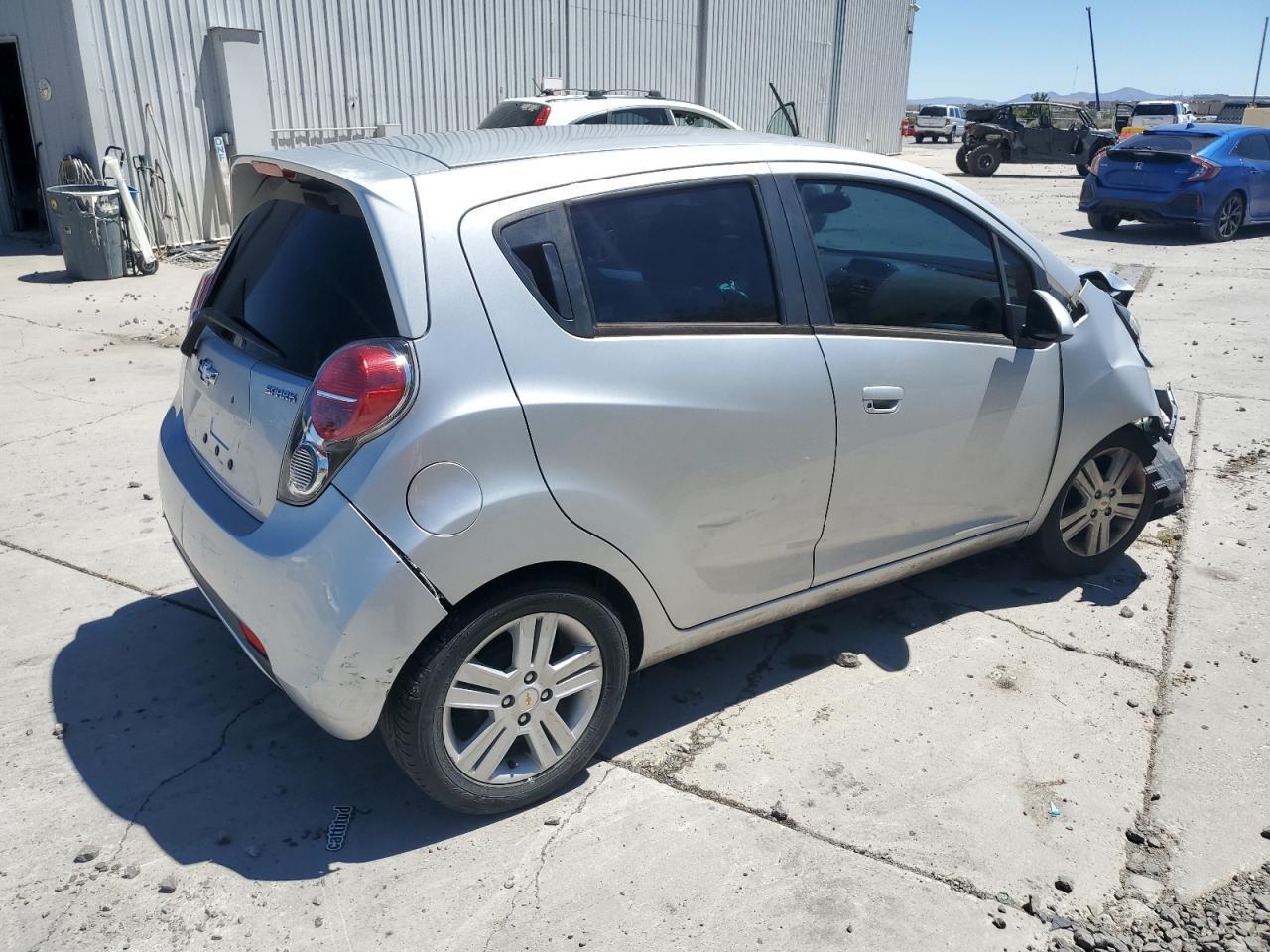 2015 Chevrolet Spark 1Lt - Фото 3