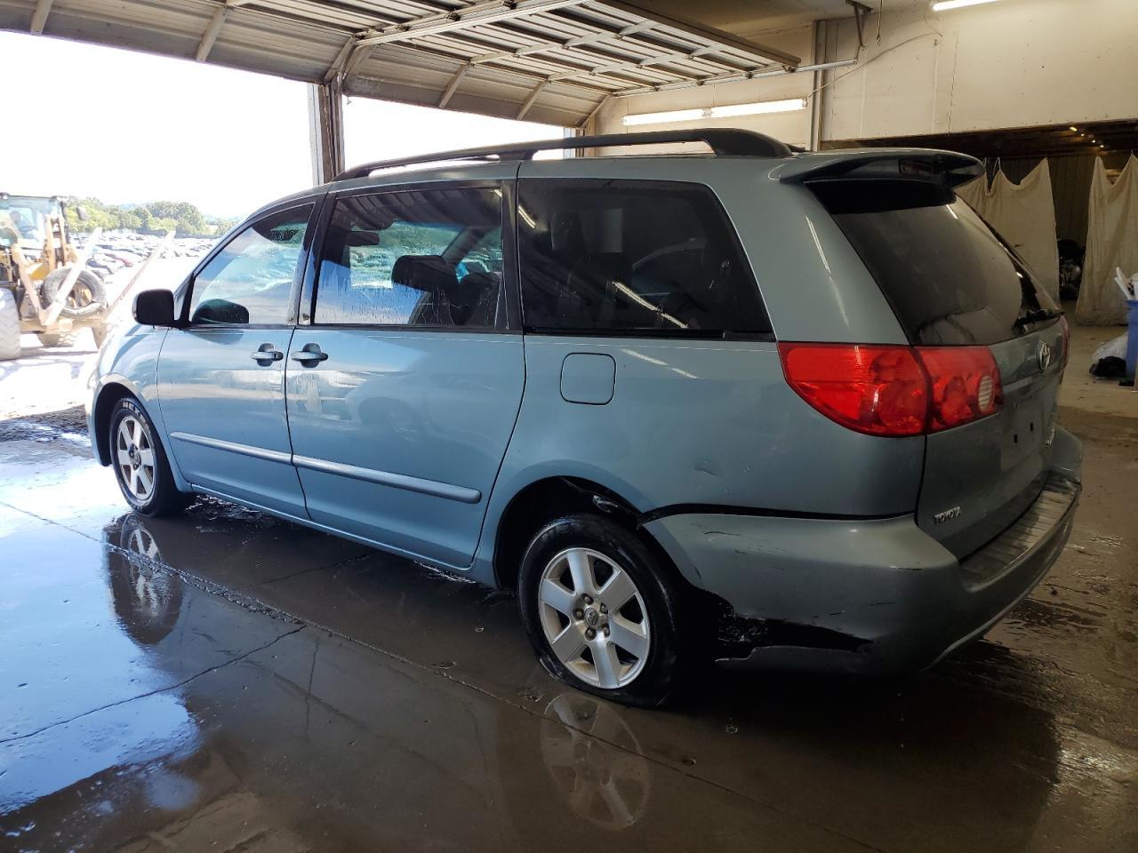 2006 Toyota Sienna Ce - Фото 2