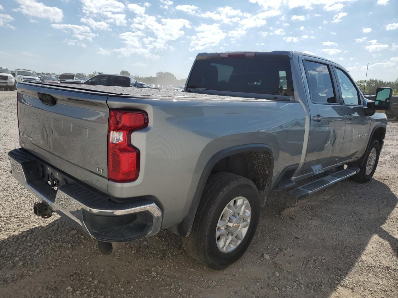 2024 Chevrolet Silverado K3500 Lt - Image 3