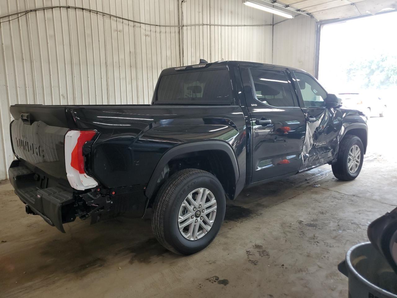 2025 Toyota Tundra Crewmax Sr - Фото 3