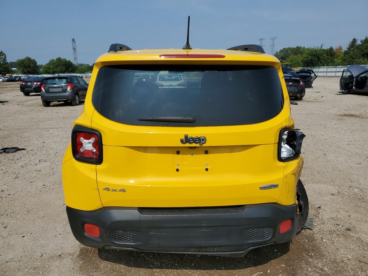 2016 Jeep Renegade Latitude - Image 6