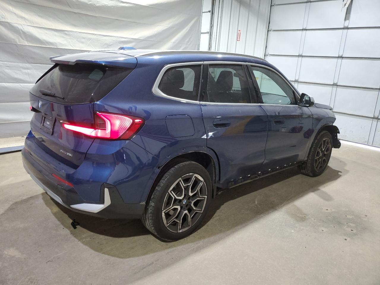 2023 BMW X1 xDrive28I - Фото 3