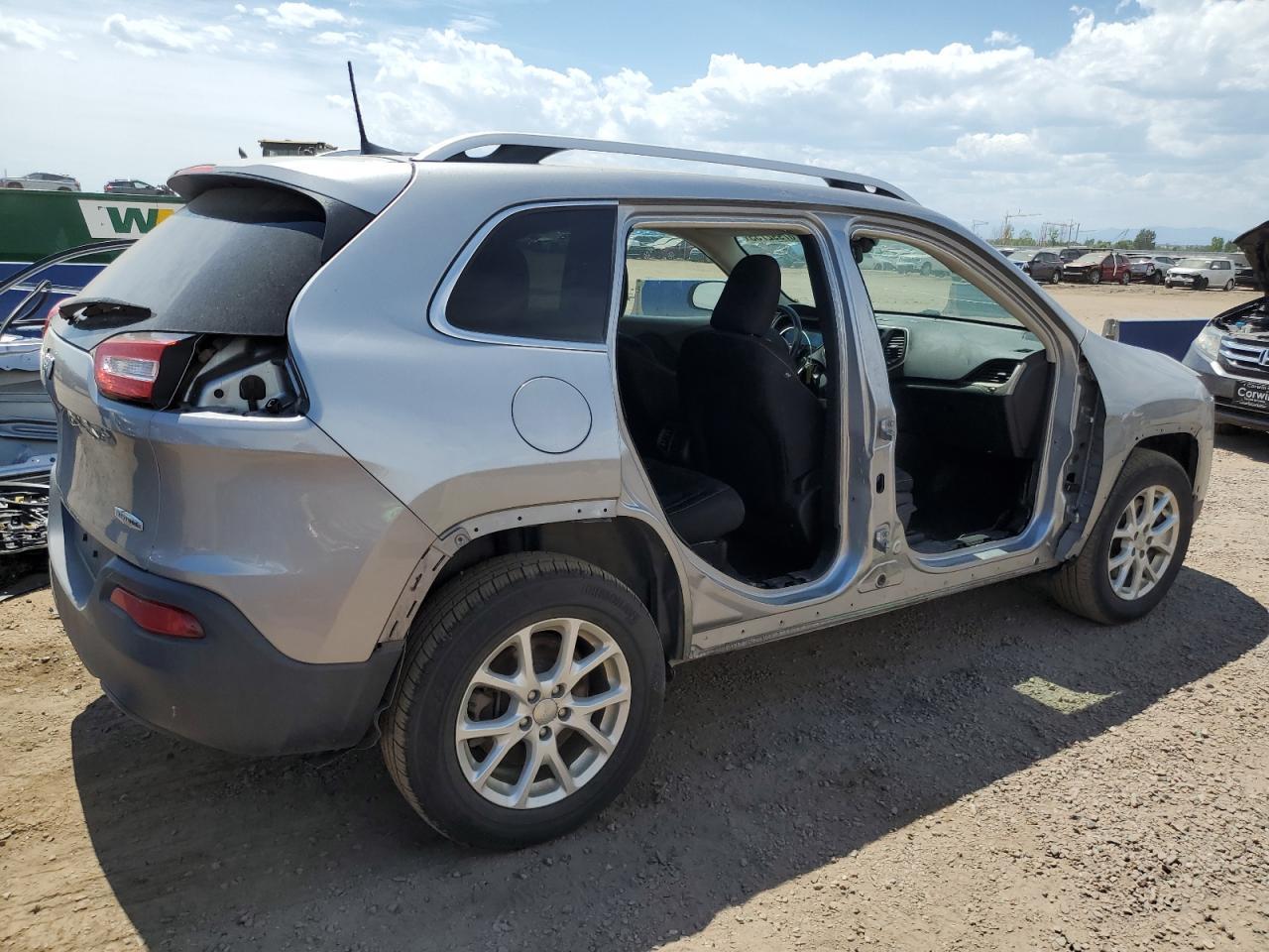 2017 Jeep Cherokee Latitude - Фото 3