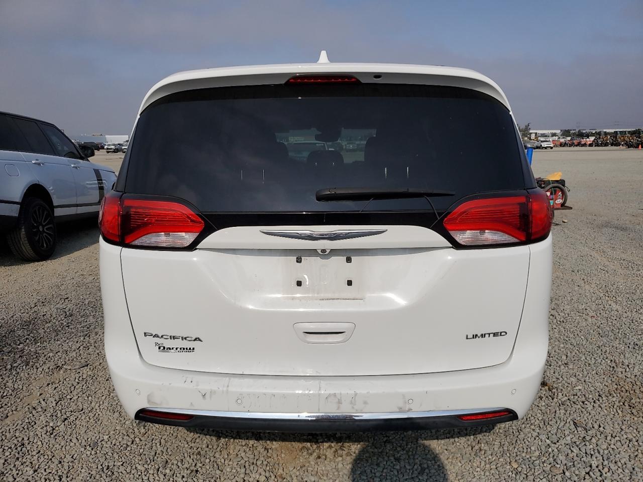 2017 Chrysler Pacifica Limited - Фото 6