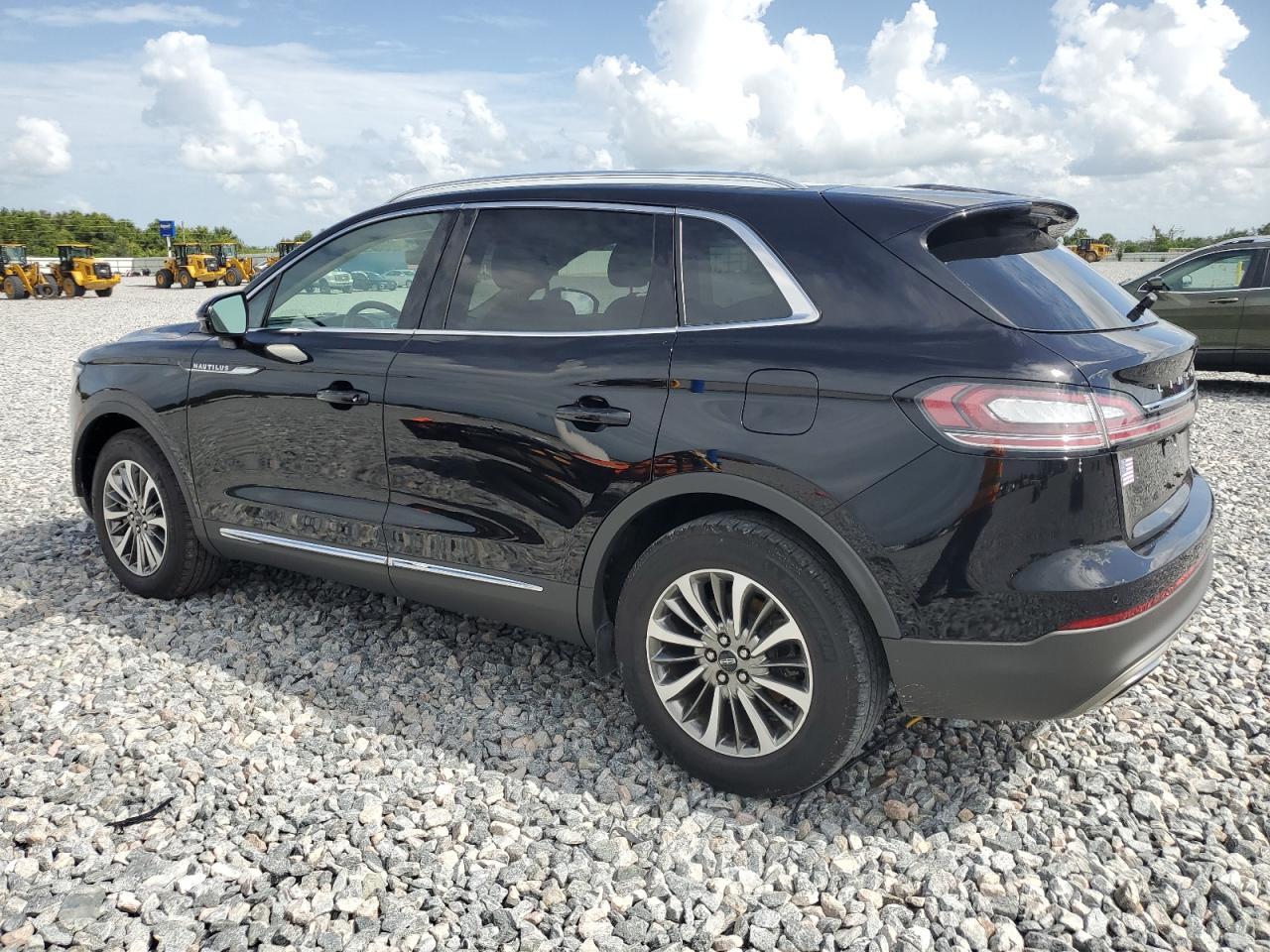 2019 Lincoln Nautilus Select - Фото 2