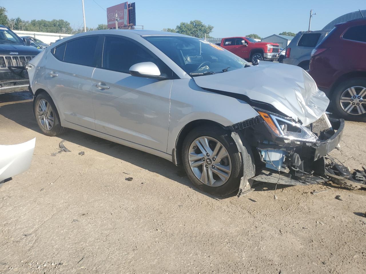 2019 Hyundai Elantra Sel - Фото 4