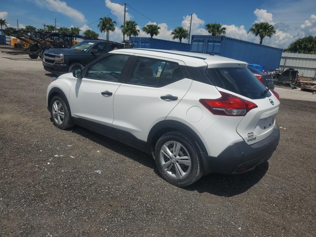 2020 Nissan Kicks S - Image 2