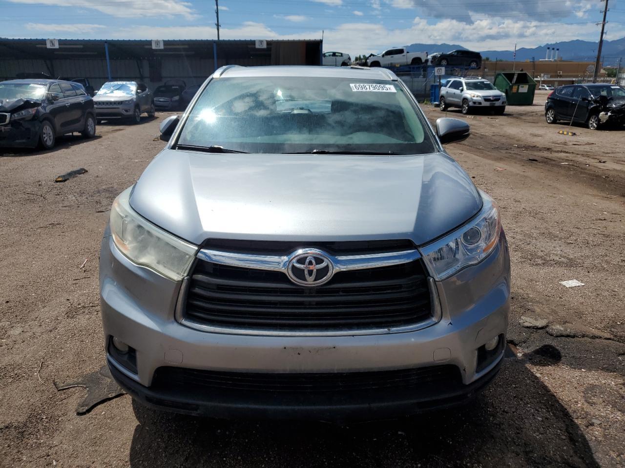 2014 Toyota Highlander Xle - Image 5