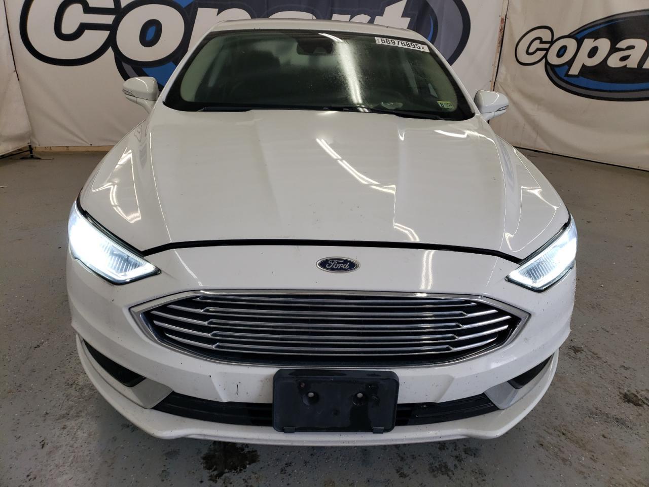 2018 Ford Fusion Se Hybrid - Image 5