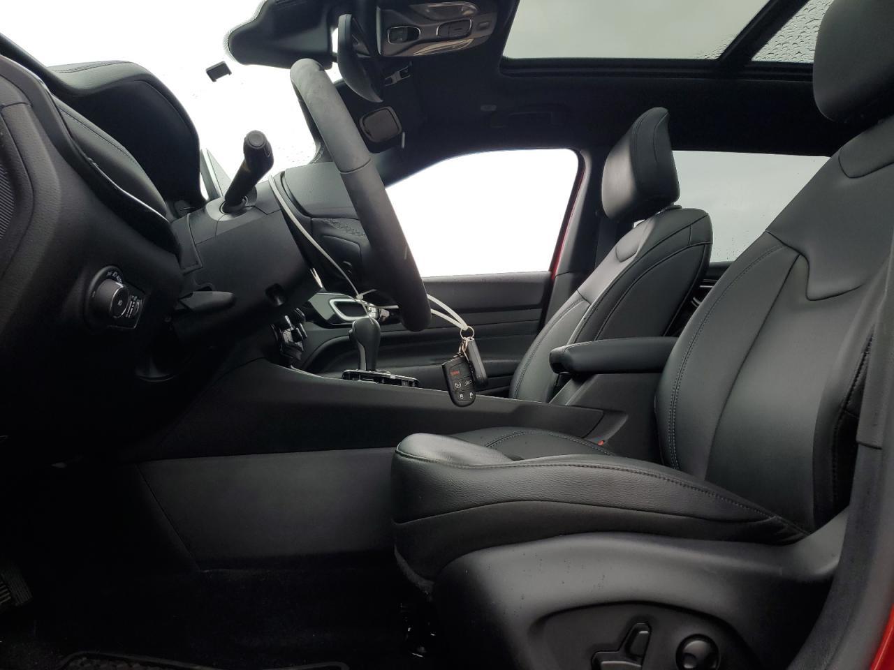 2025 Jeep Compass Latitude Lux - Image 7