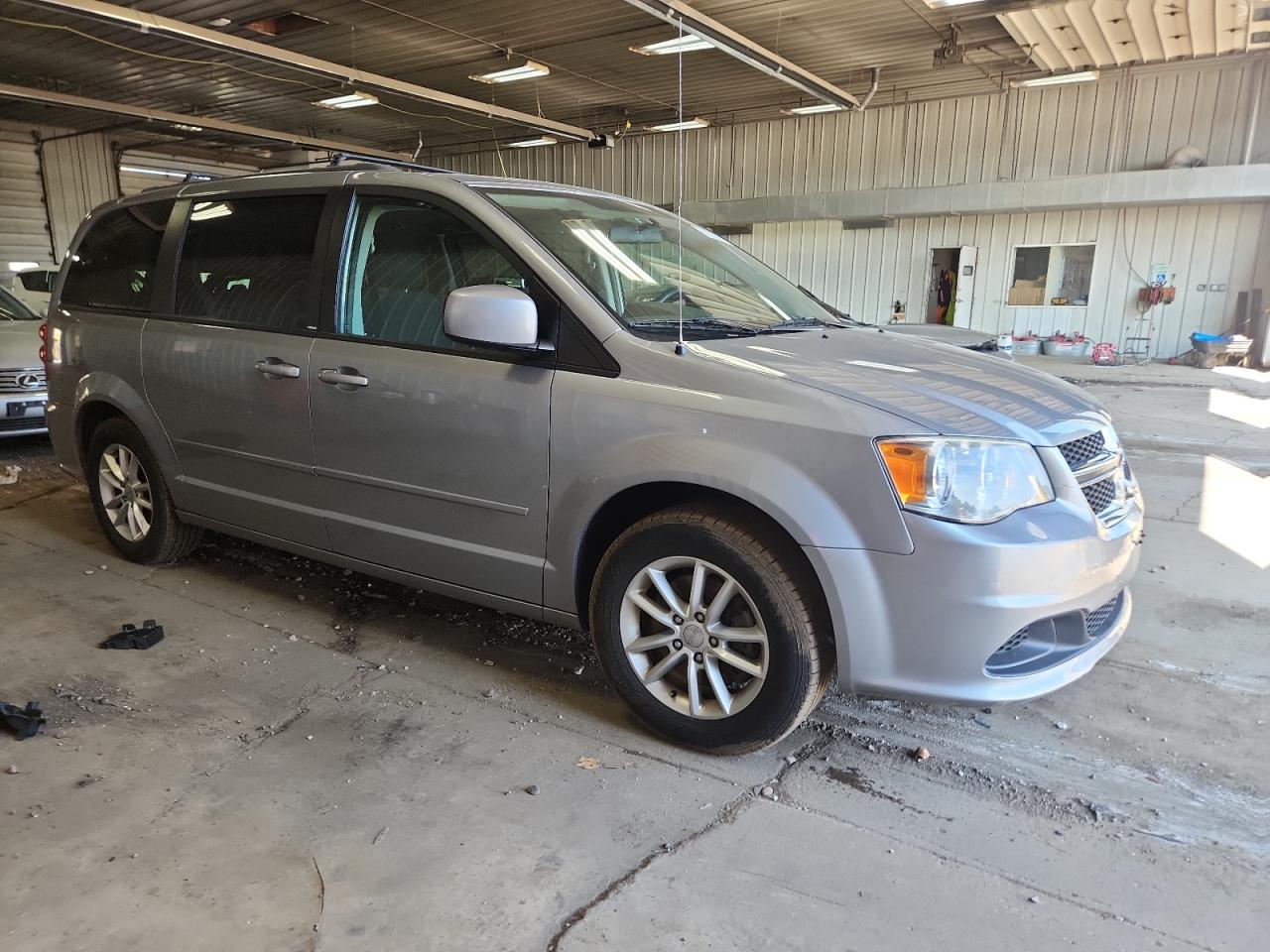 2013 Dodge Grand Caravan Sxt - Image 4