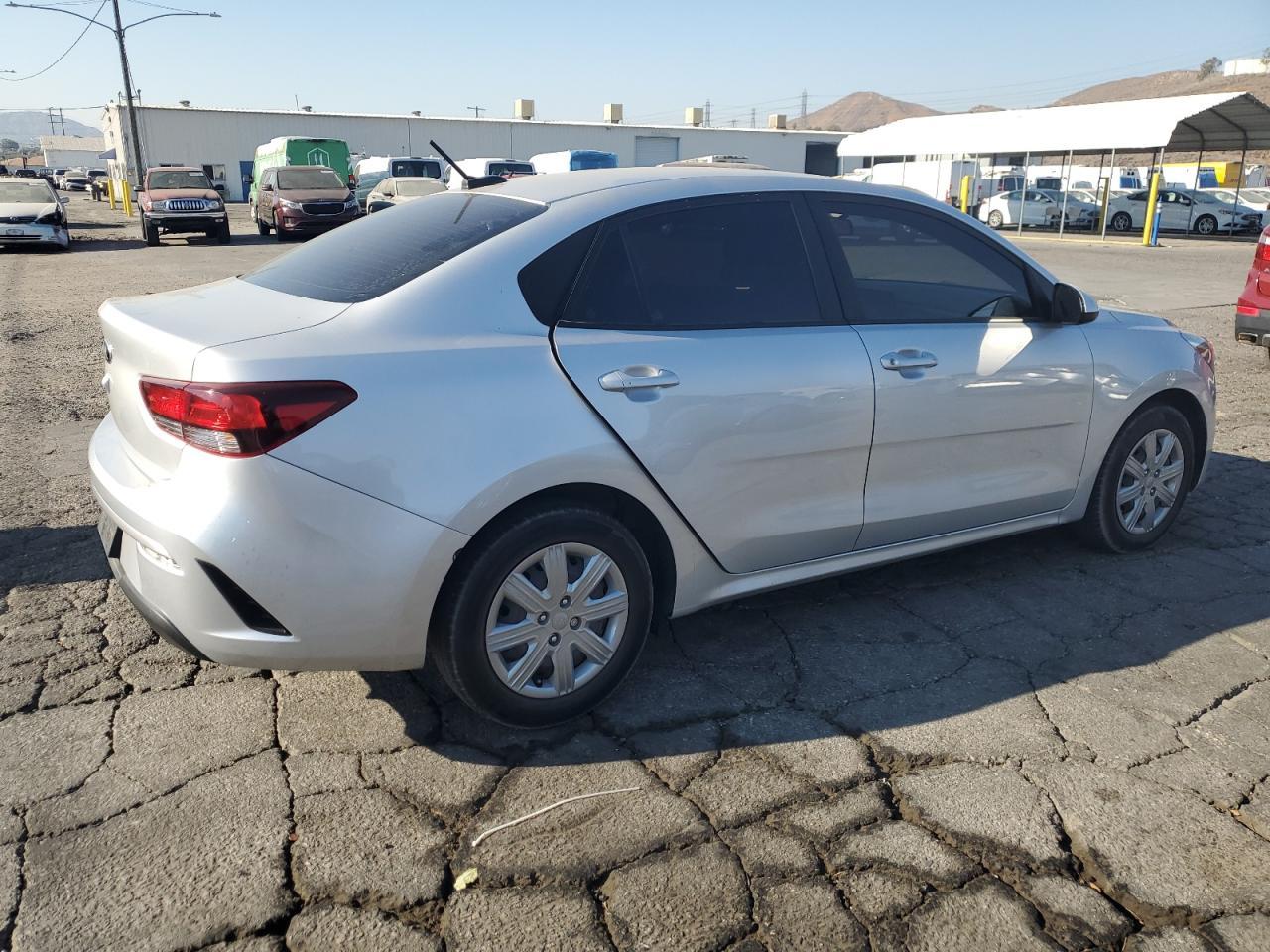 2021 Kia Rio Lx - Фото 3
