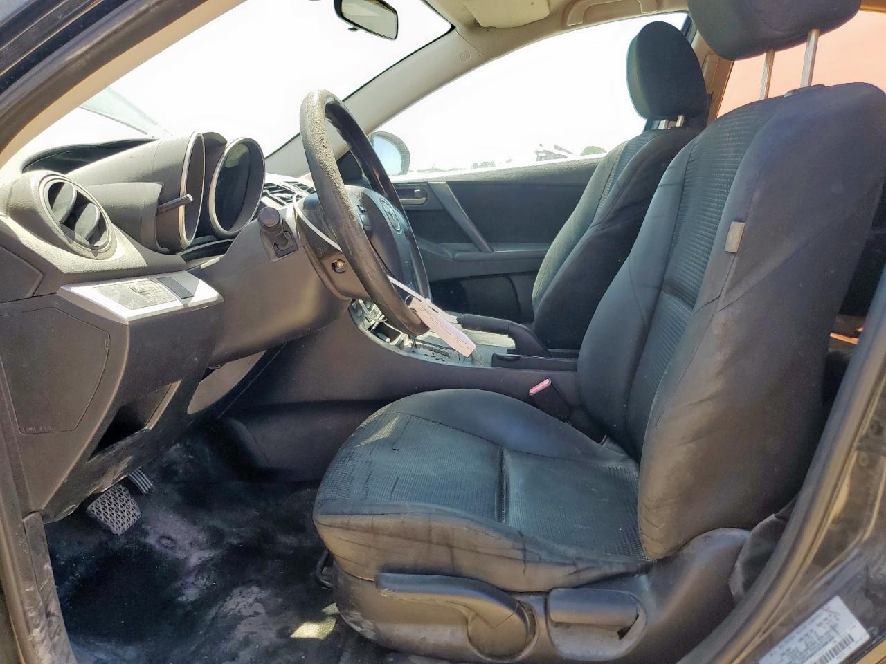 2013 Mazda 3 I - Image 7