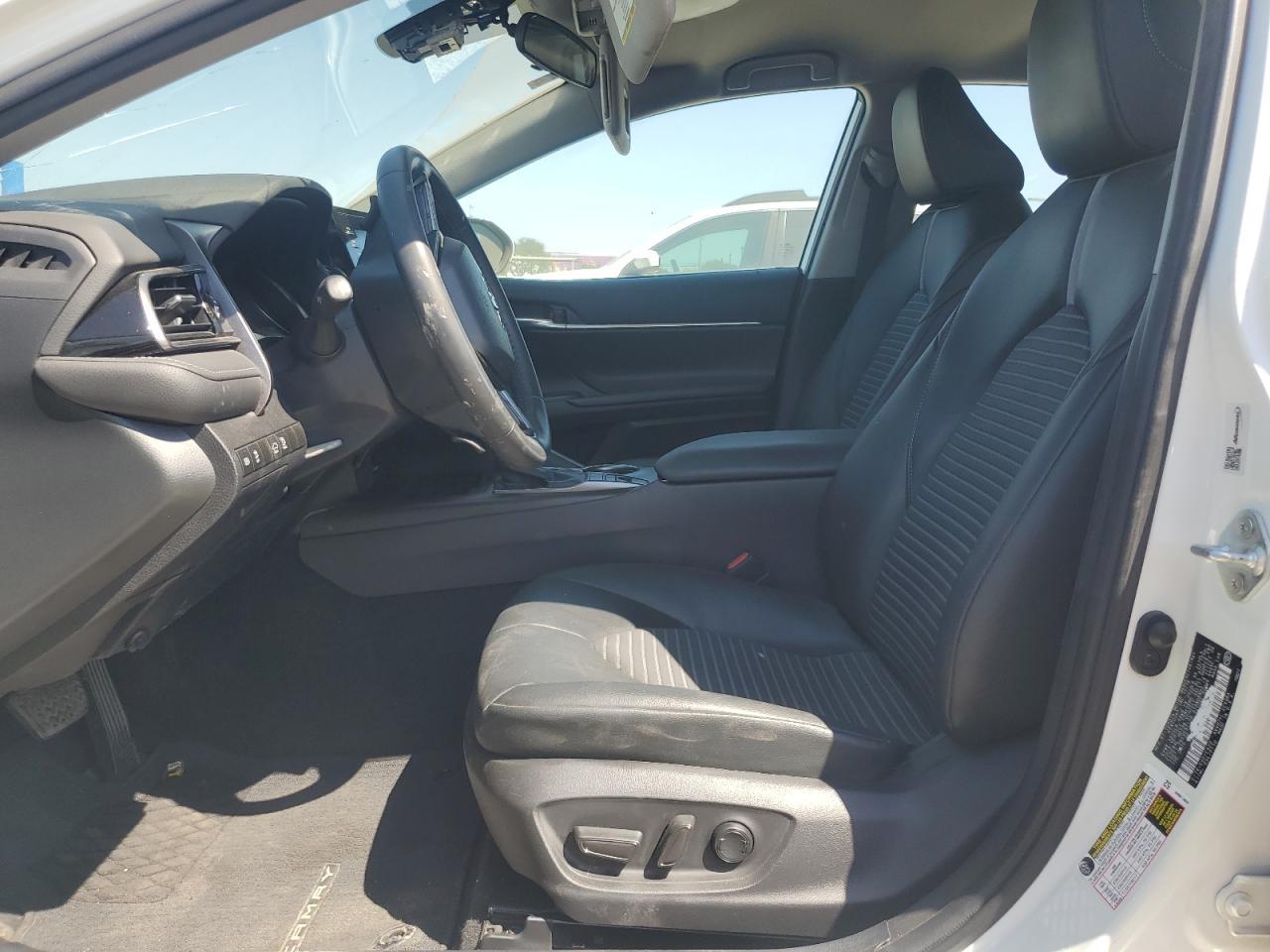 2021 Toyota Camry Se - Фото 7
