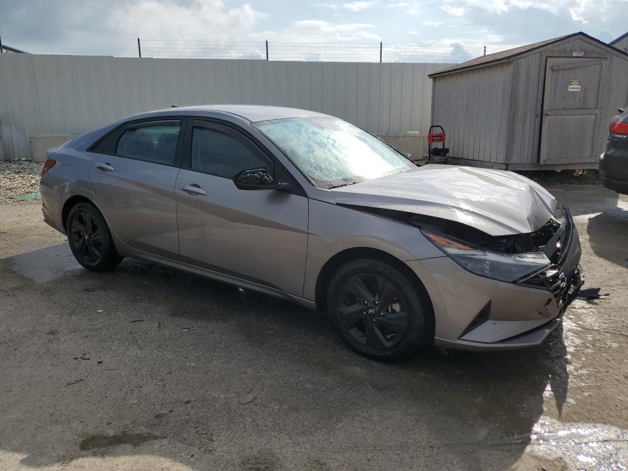 2023 Hyundai Elantra Blue - Фото 4