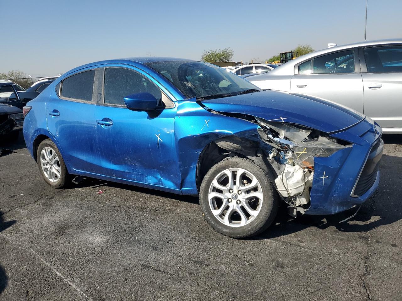 2017 Toyota Yaris Ia - Фото 4