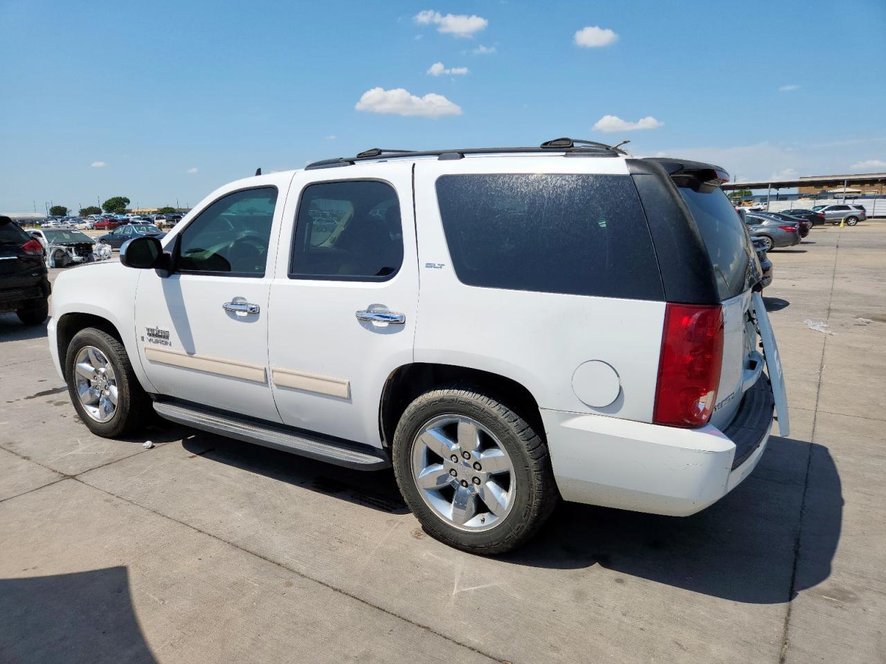 2009 GMC Yukon Slt - Фото 2