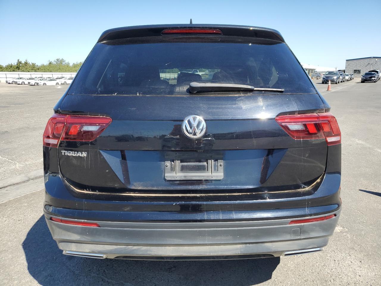 2021 Volkswagen Tiguan S - Фото 6