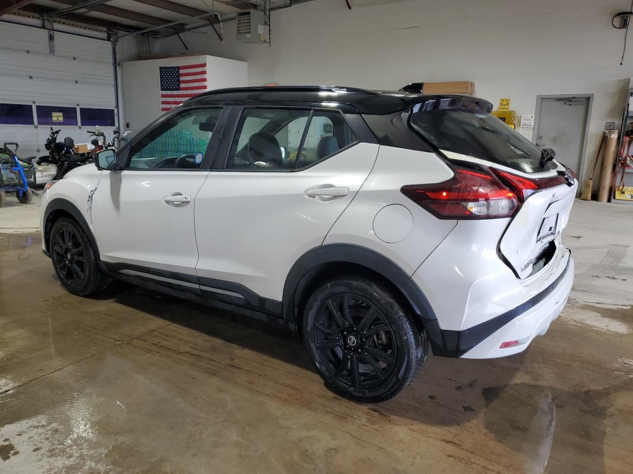 2021 Nissan Kicks Sr - Фото 2