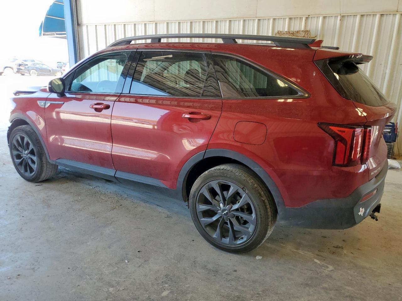 2023 Kia Sorento Ex - Image 2