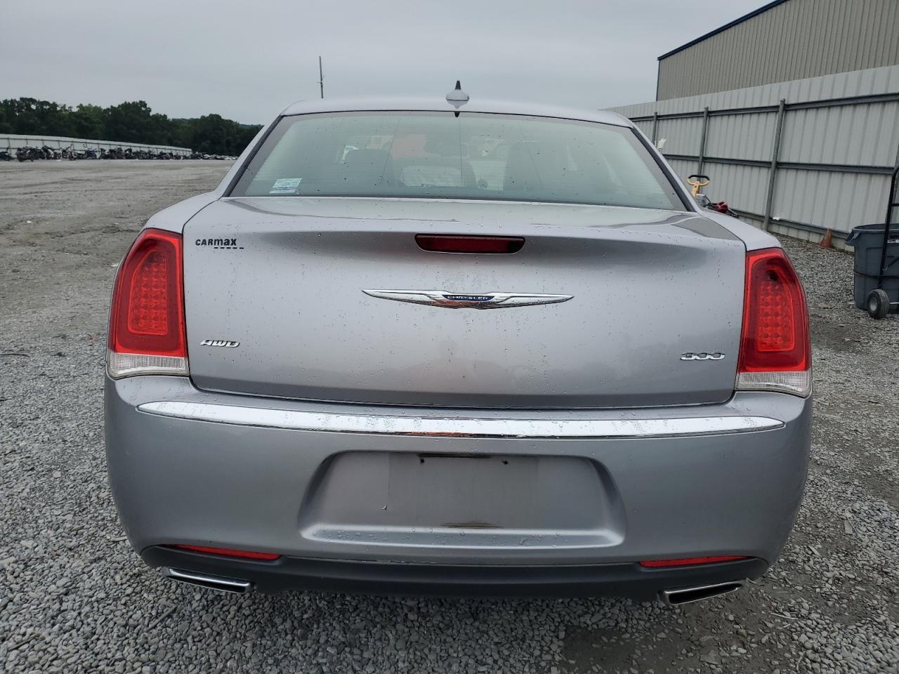2015 Chrysler 300 Limited - Фото 6