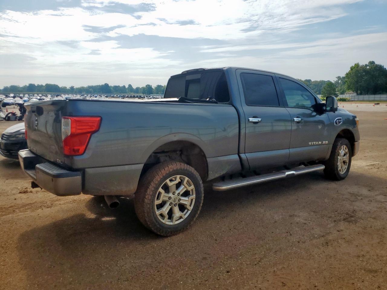 2016 Nissan Titan Xd Sl - Image 3